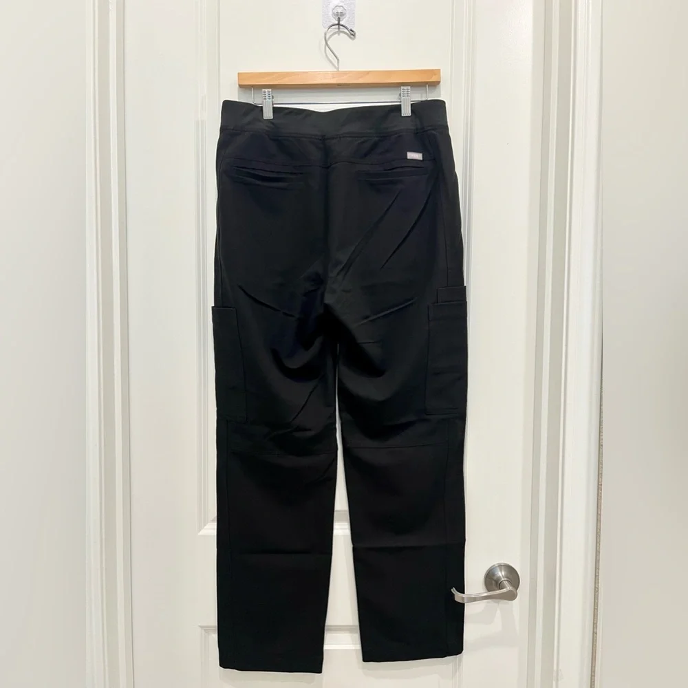 FIGS Mens Cargo Scrubs Pants - Picture 4 of 9